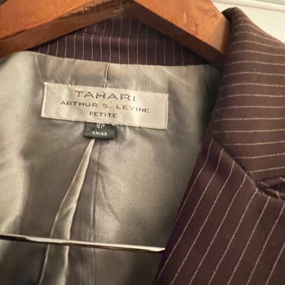 Women brown skirt suit